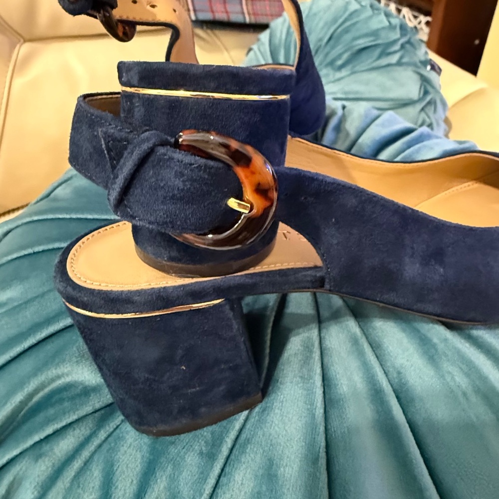 LIMITED TIME: 3 FOR $30 NAVY SUEDE TALBOT'S SLING BACK - Picture 4 of 10